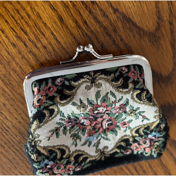 Handbags - 80’s Coin Wallet Antique floral pattern